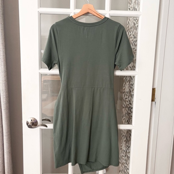 ☘️A NEW DAY Faux Wrap T-Shirt Dress Sz S NWOT - Picture 4 of 7